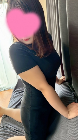 七瀬ここ